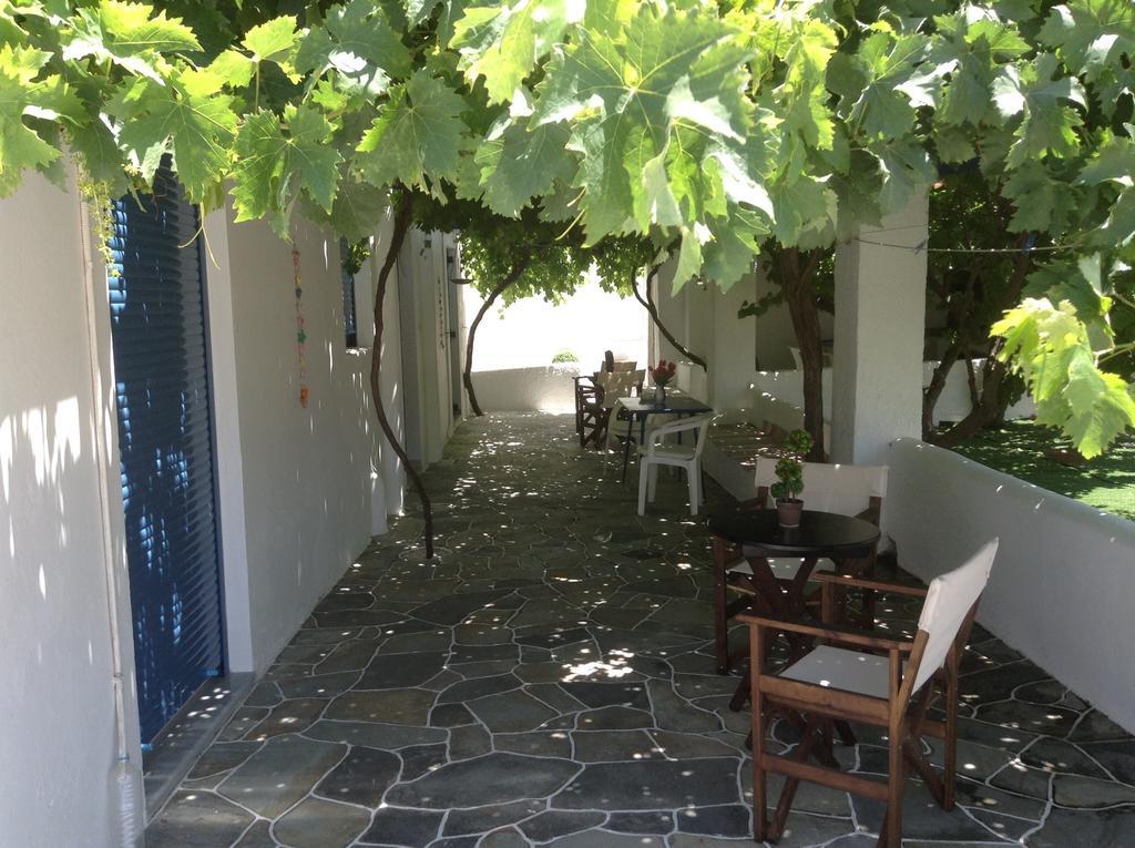 Nikoletta Rooms Páros Exterior foto
