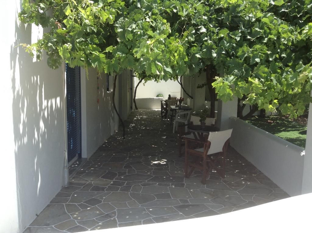 Nikoletta Rooms Páros Exterior foto