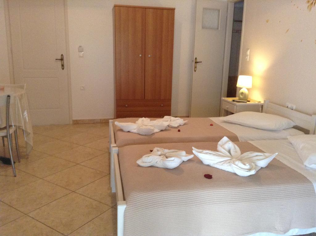 Nikoletta Rooms Páros Exterior foto