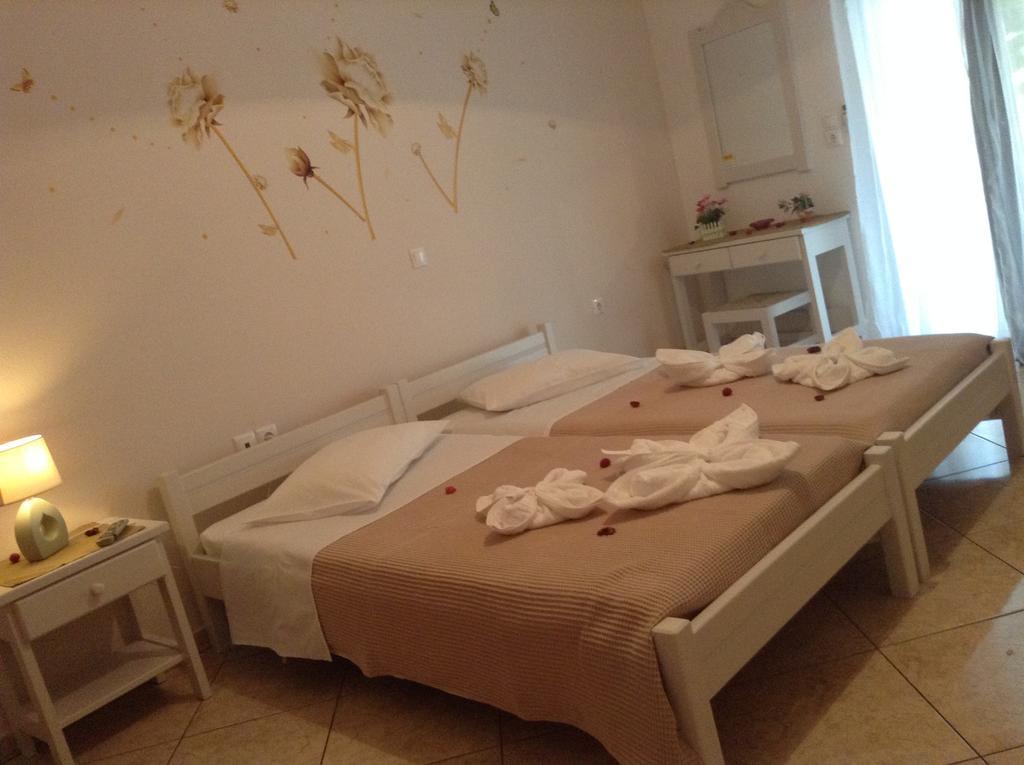 Nikoletta Rooms Páros Exterior foto